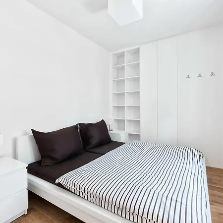 Theresian Apartment Ostruzna Exterior photo